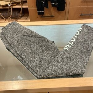 Beyond yoga/peloton legging